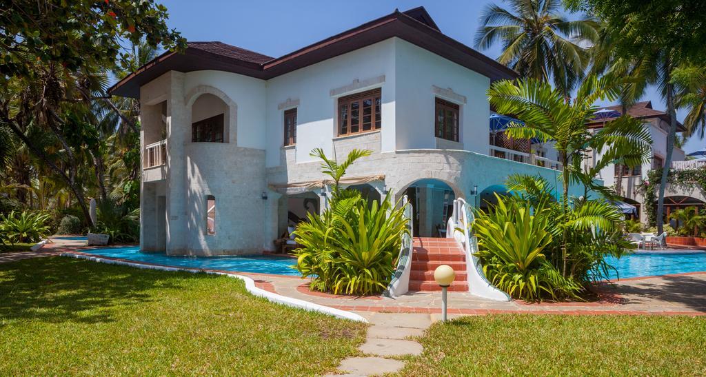 The Maji Beach Boutique Hotel -Adults Only Diani Beach Esterno foto